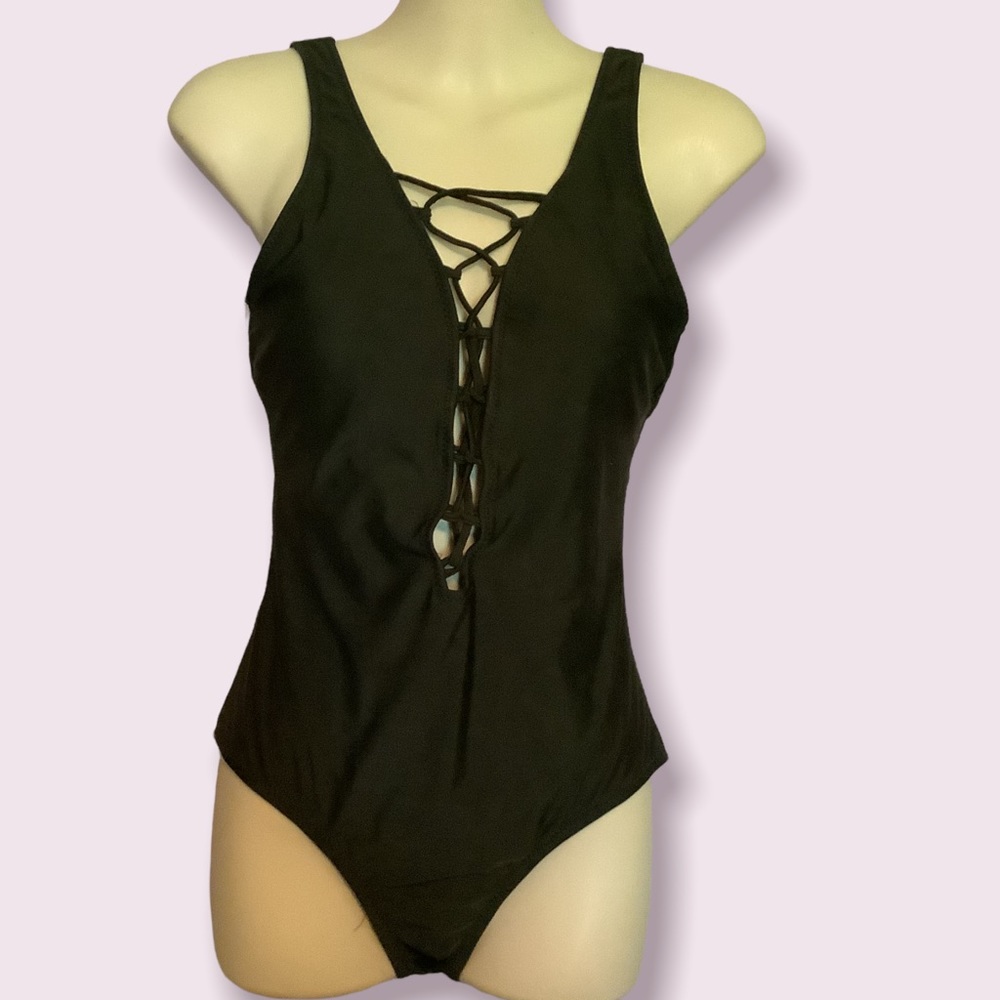 Mossomo Women’s dark green one piece, lace up tie front swimsuit, size S